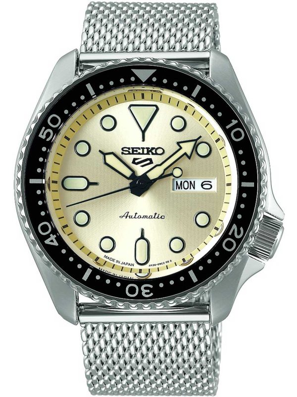 Seiko 5 Sports - Suits